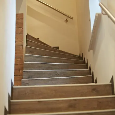 Holiday Lodge Central *