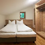 Holiday Lodge Central * Saalbach-Hinterglemm