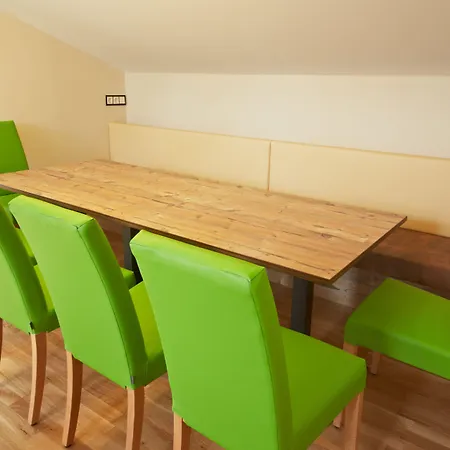 Domek alpejski Holiday Lodge Central *