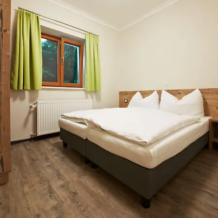 Holiday Lodge Central * Saalbach-Hinterglemm